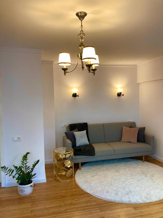 Chira Chiralina Classic Apartment Браїла Екстер'єр фото