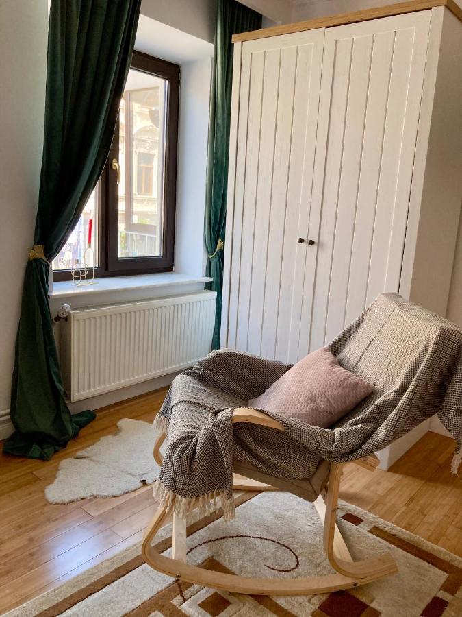Chira Chiralina Classic Apartment Браїла Екстер'єр фото